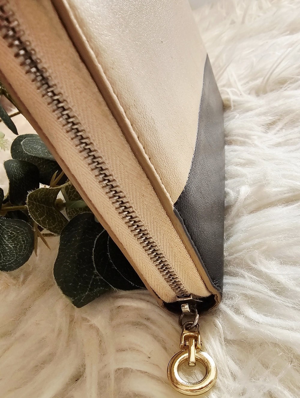Celine Long Leather Zip Around Wallet Color-block Beige and Black - Preloved - Picture 7 of 13